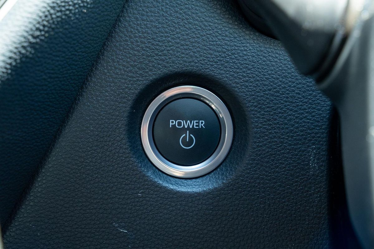 2022 Toyota Corolla SX Hybrid ZWE219R