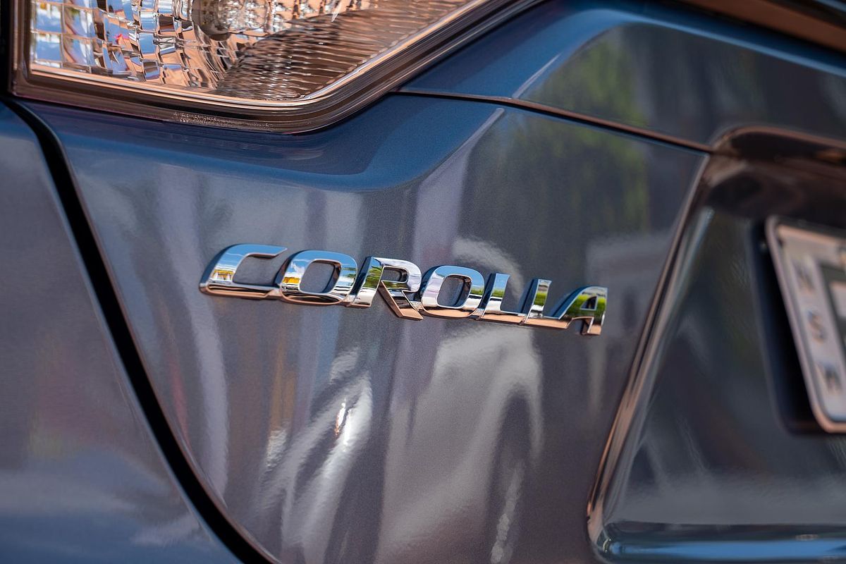 2022 Toyota Corolla SX Hybrid ZWE219R