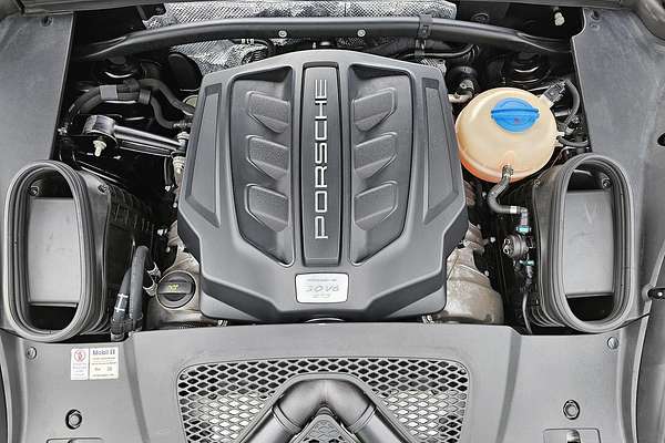 2017 Porsche Macan GTS 95B