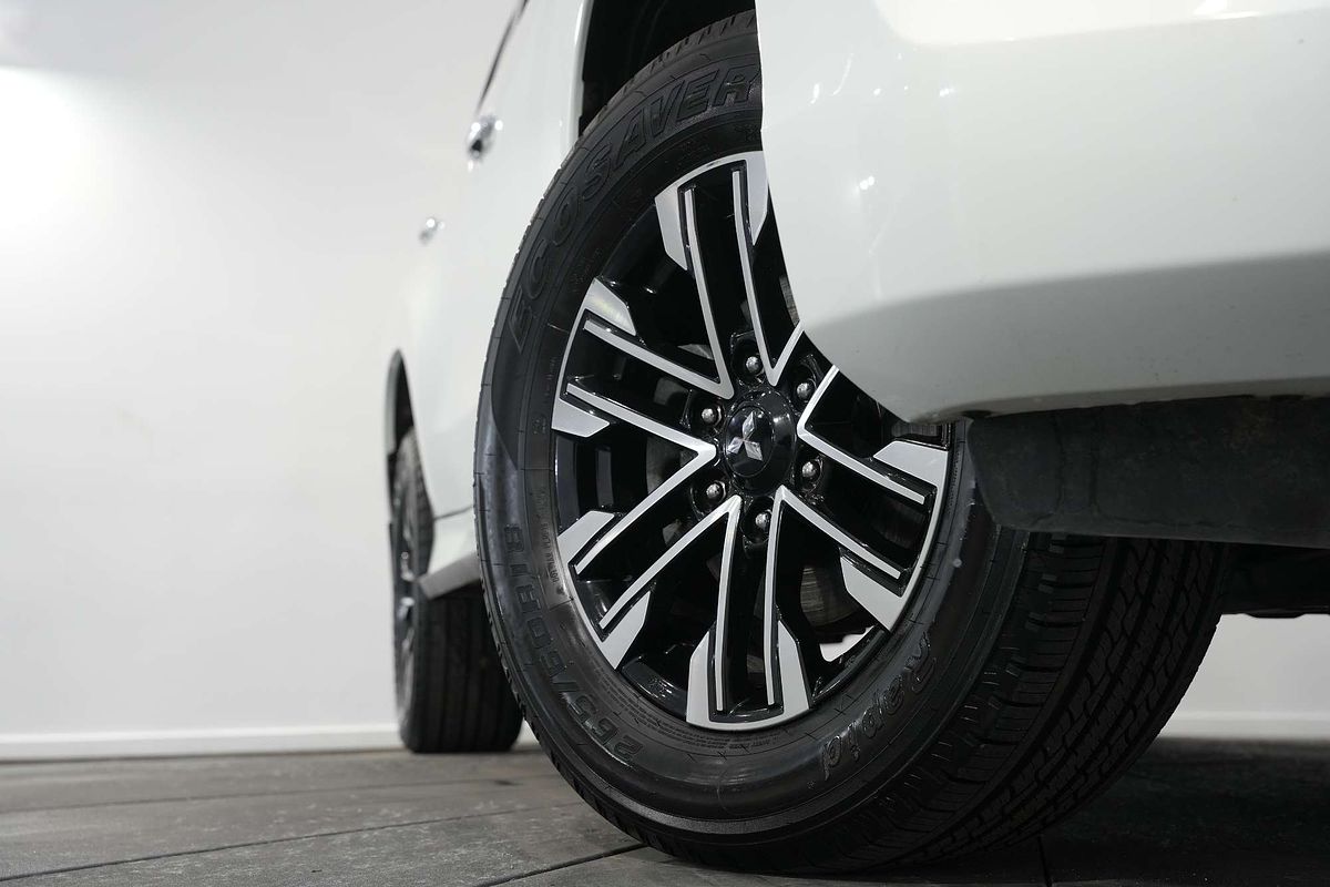 2022 Mitsubishi Pajero Sport GLS QF