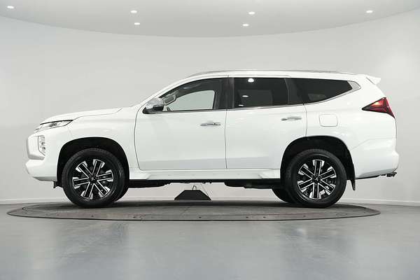 2022 Mitsubishi Pajero Sport GLS QF