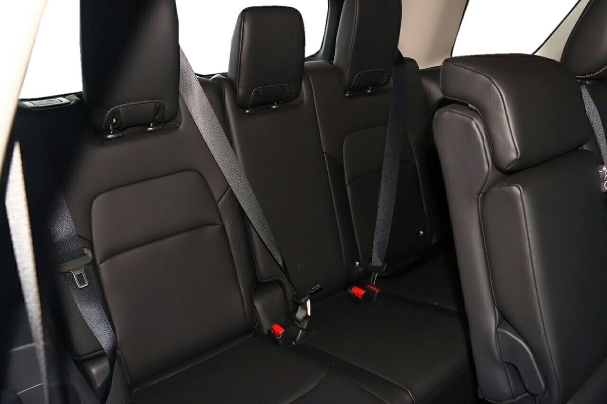 2024 Nissan Pathfinder Ti R53