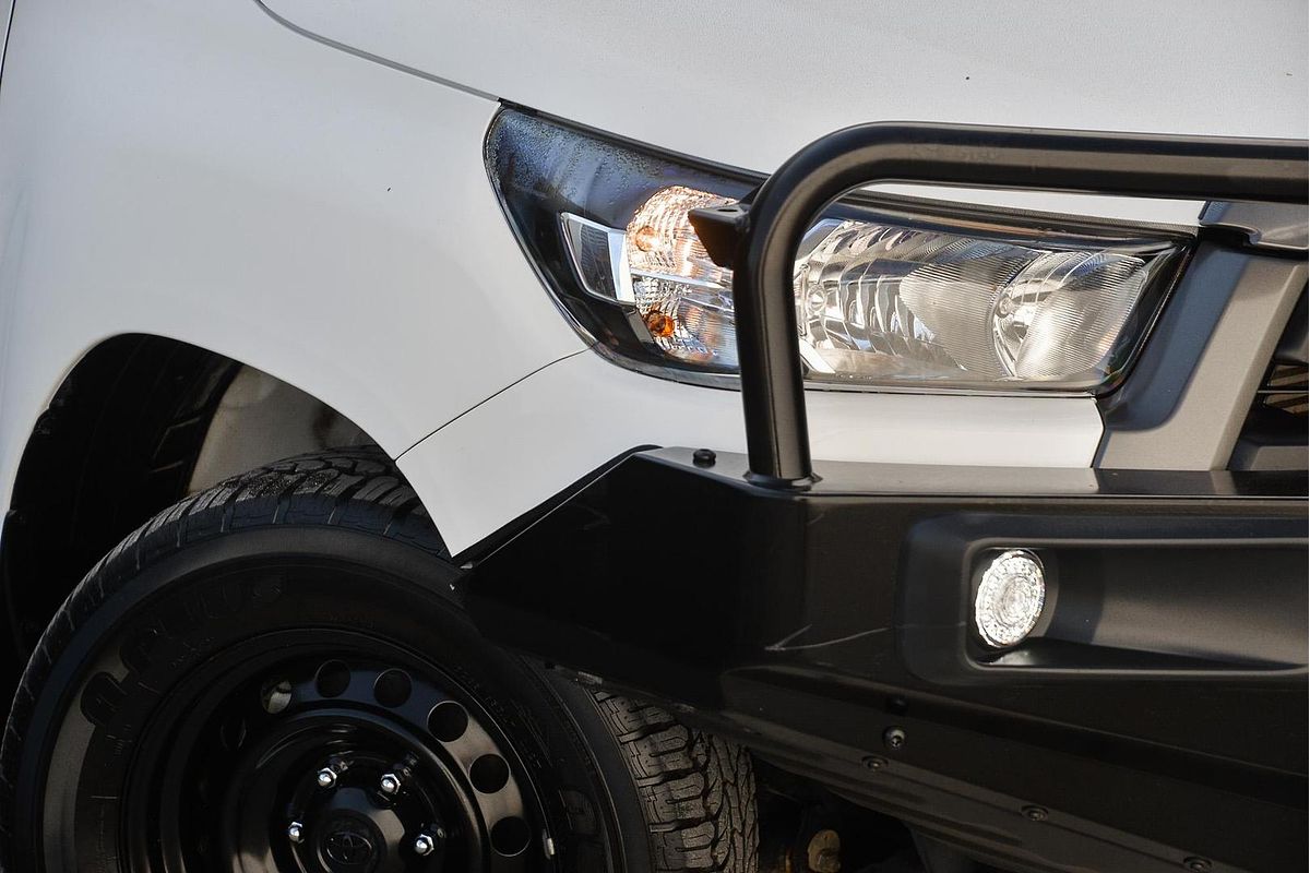2021 Toyota Hilux SR GUN126R 4X4