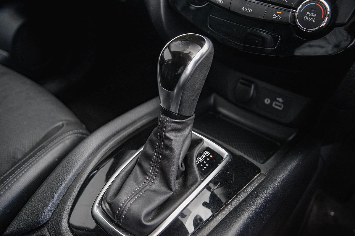 2021 Nissan X-TRAIL ST-L T32