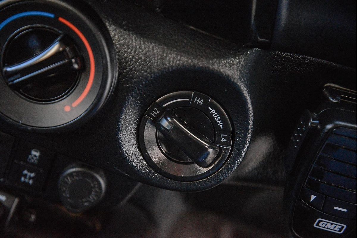 2021 Toyota Hilux SR GUN126R 4X4