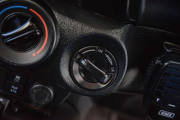 2021 Toyota Hilux SR GUN126R 4X4