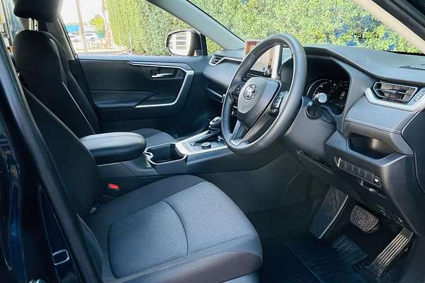 2024 Toyota RAV4 GXL AXAH54R