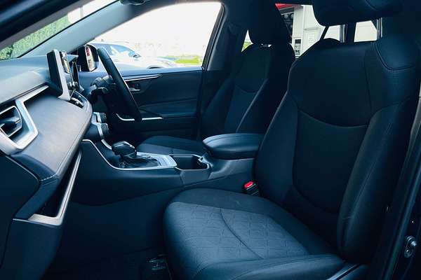 2024 Toyota RAV4 GXL AXAH54R