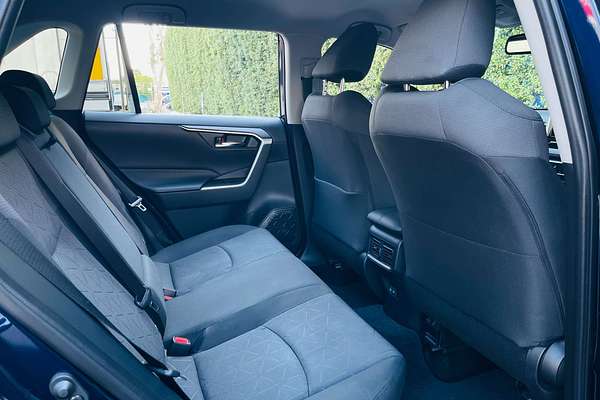 2024 Toyota RAV4 GXL AXAH54R