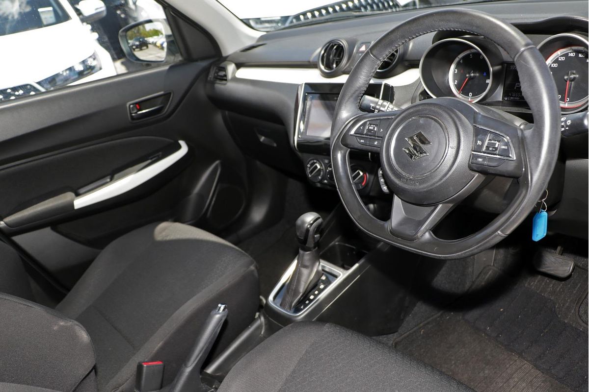 2017 Suzuki Swift GL Navigator FZ