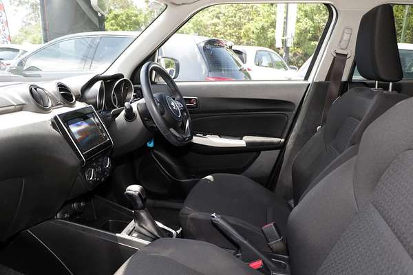 2017 Suzuki Swift GL Navigator FZ