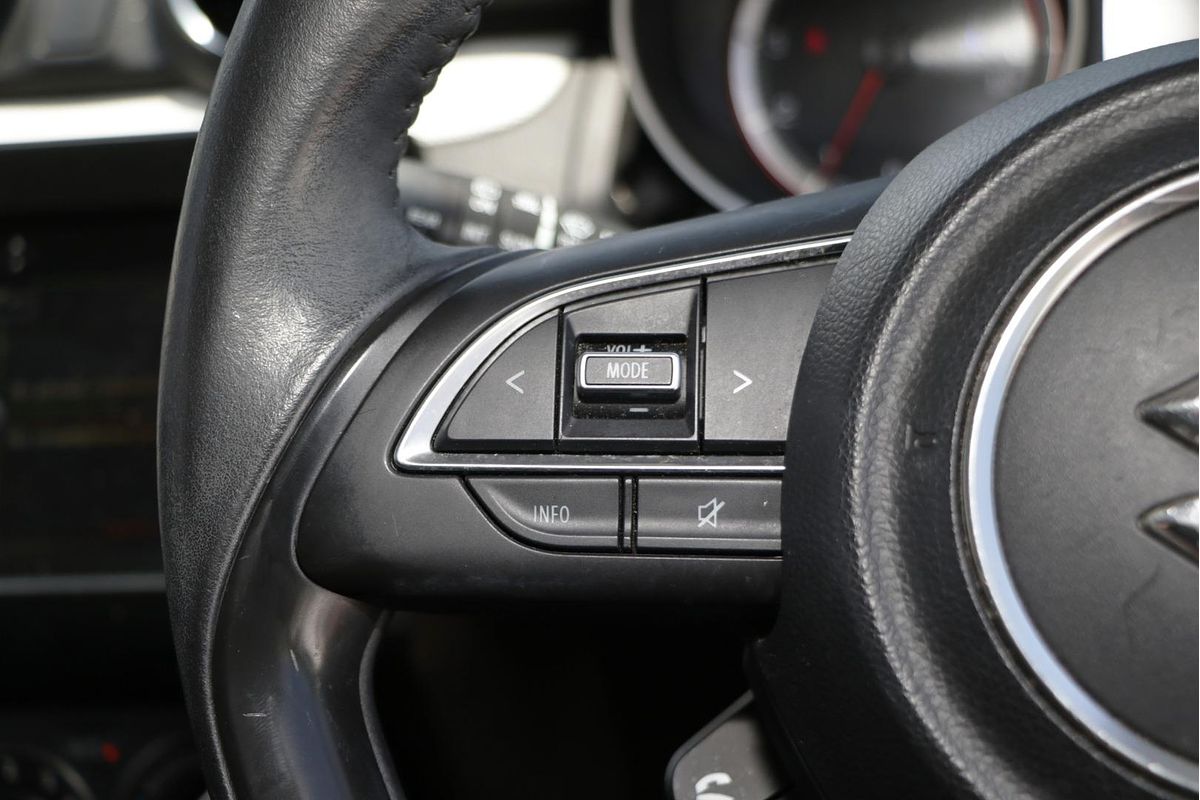 2017 Suzuki Swift GL Navigator FZ