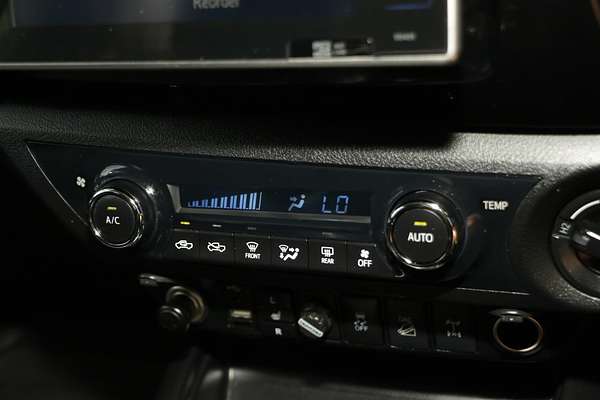 2018 Toyota Hilux SR5 GUN126R 4X4