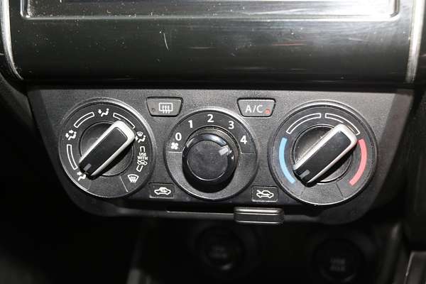 2017 Suzuki Swift GL Navigator FZ