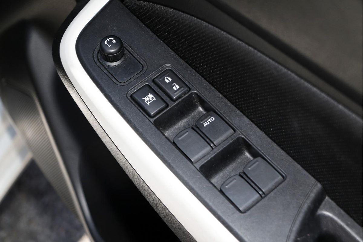 2017 Suzuki Swift GL Navigator FZ