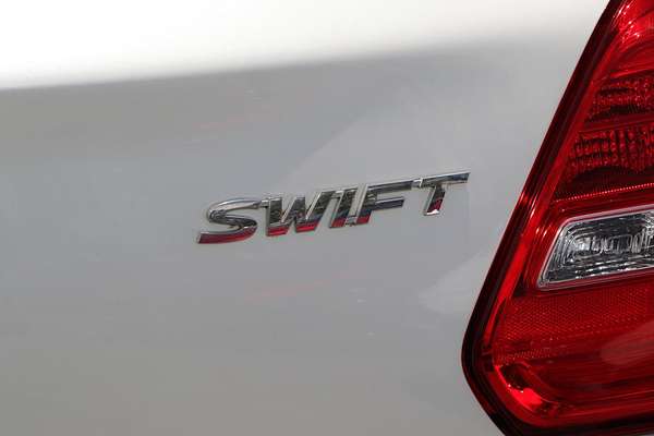 2017 Suzuki Swift GL Navigator FZ