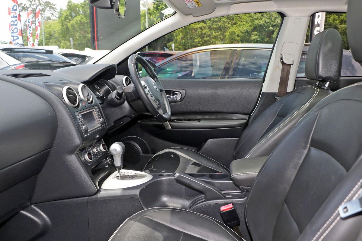 2013 Nissan Dualis Ti-L J10 Series 4