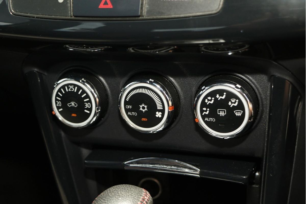 2017 Mitsubishi Lancer Black Edition CF