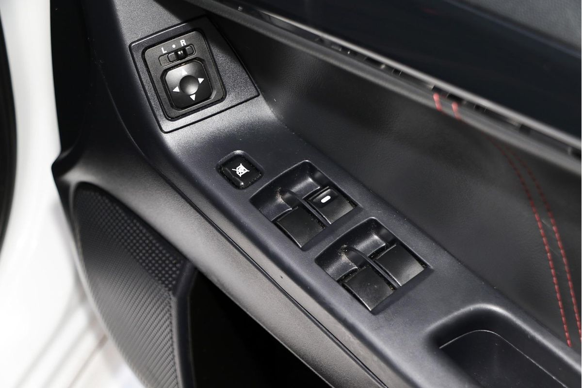 2017 Mitsubishi Lancer Black Edition CF