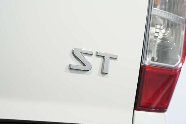 2020 Nissan Navara ST D23 Series 4 4X4