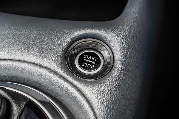 2020 Nissan JUKE ST-L F16