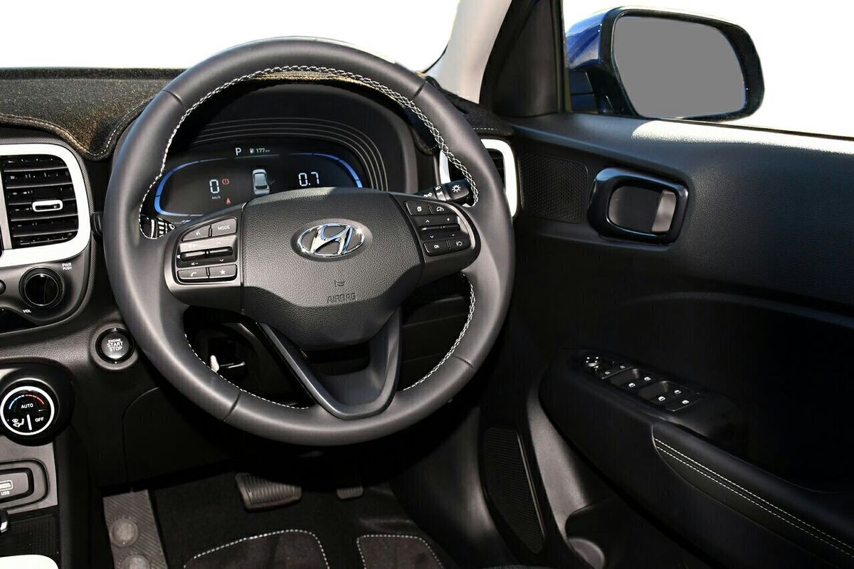 2025 Hyundai Venue Elite QX.V5
