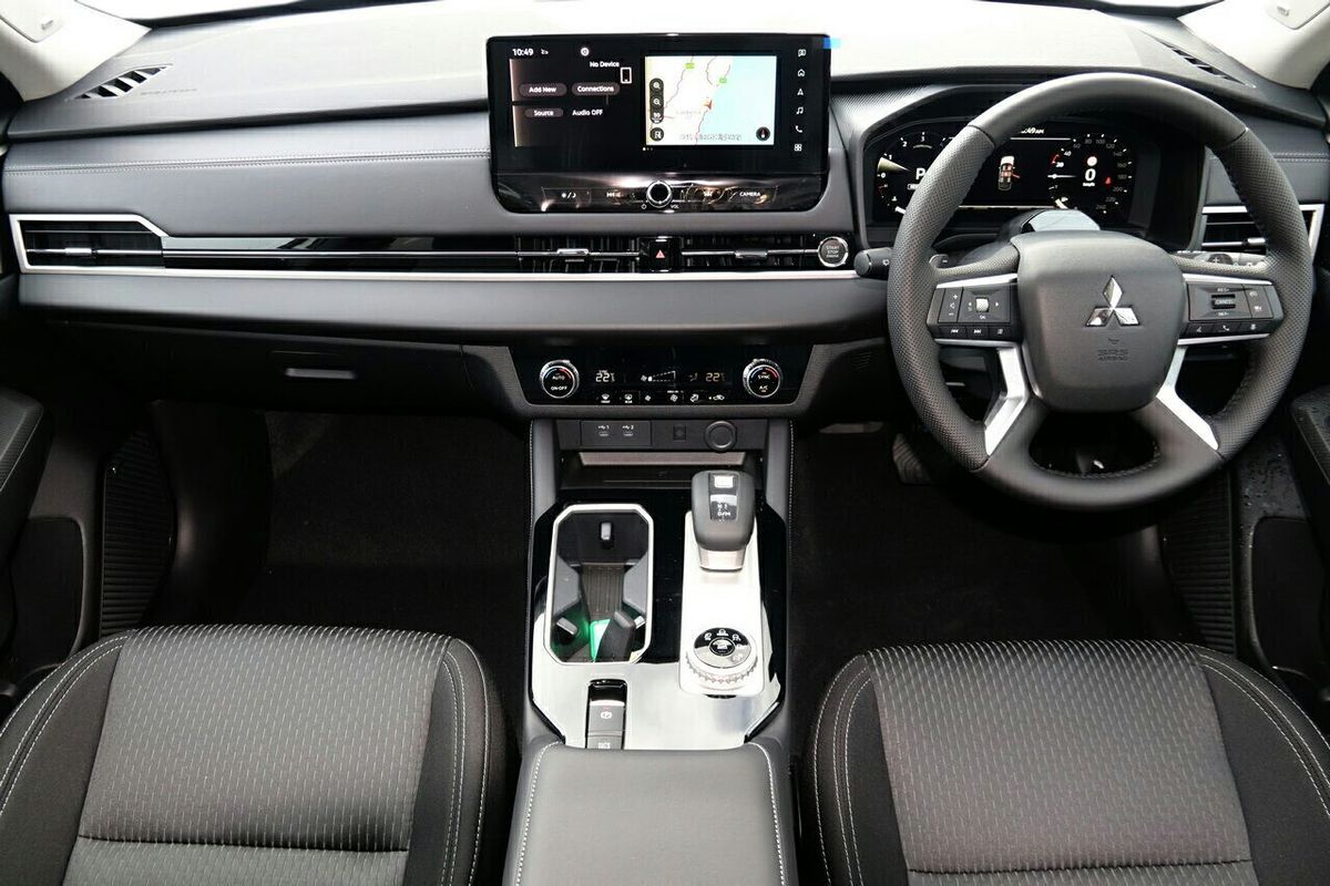 2025 Mitsubishi Outlander LS ZM