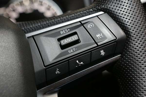 2023 Mitsubishi Outlander LS Black Edition ZM