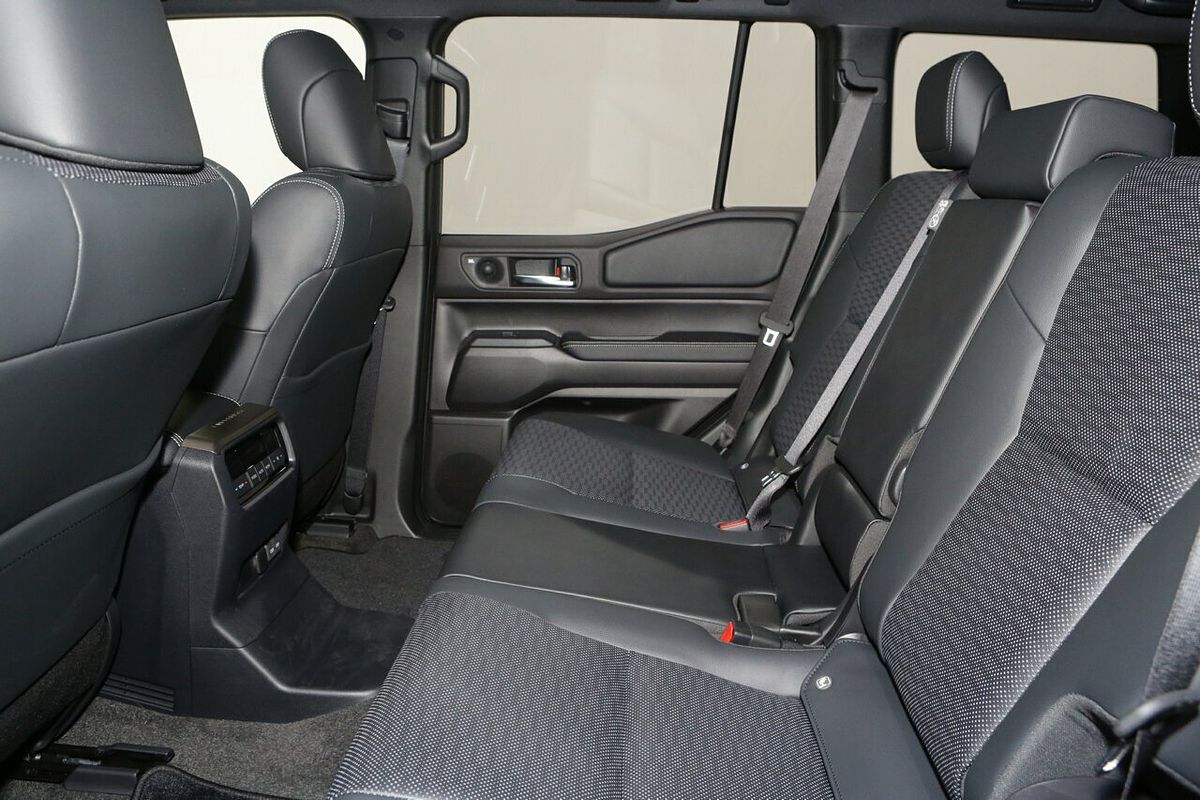 2025 Toyota Landcruiser Prado Altitude GDJ251R