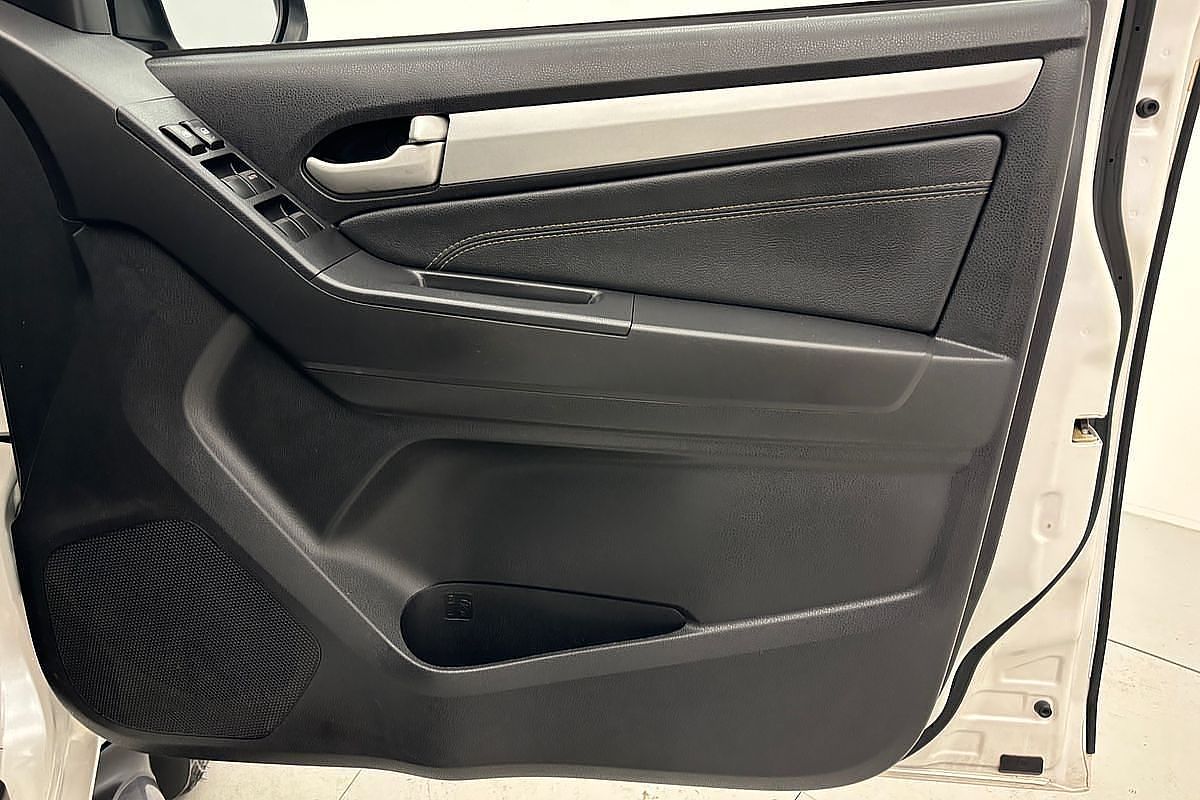 2015 Isuzu MU-X LS-U