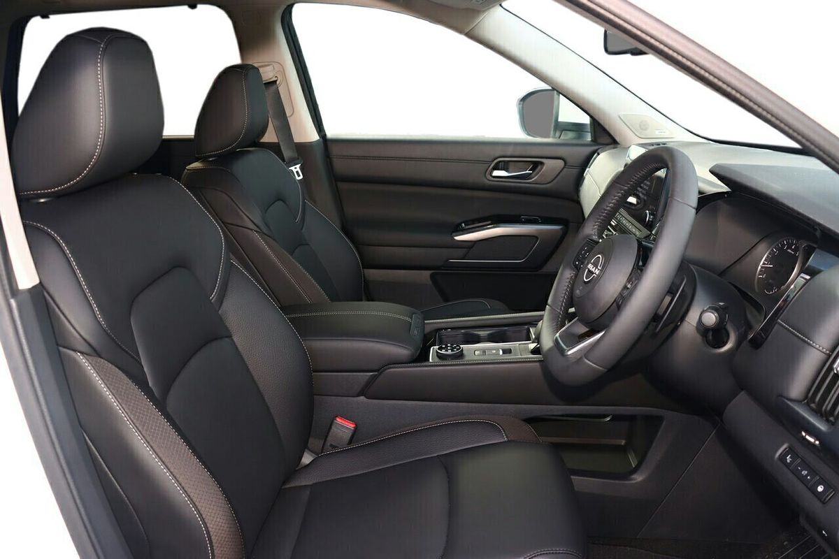 2024 Nissan Pathfinder Ti R53