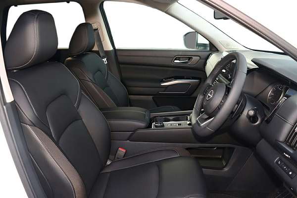 2024 Nissan Pathfinder Ti R53