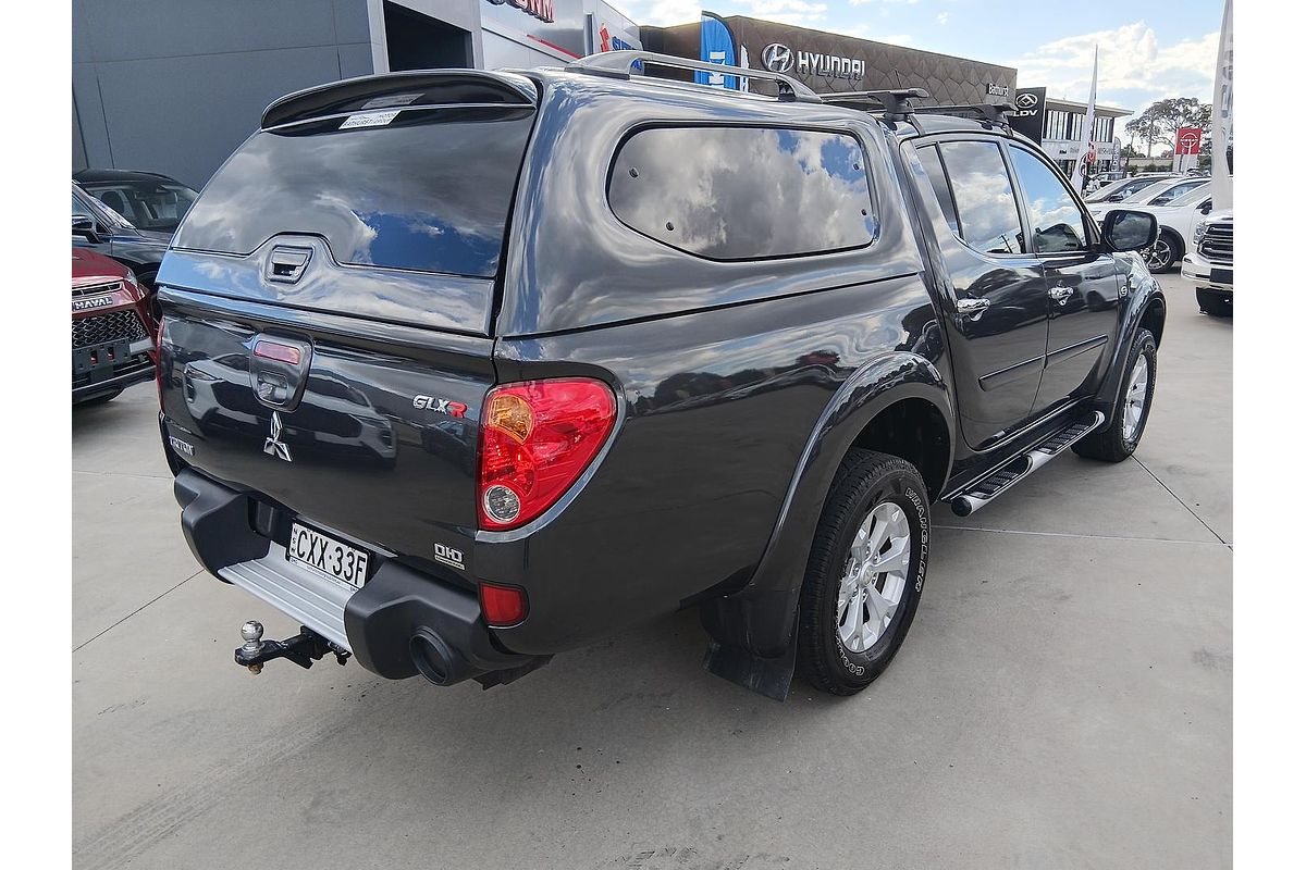 2015 Mitsubishi Triton GLX-R MN 4X4