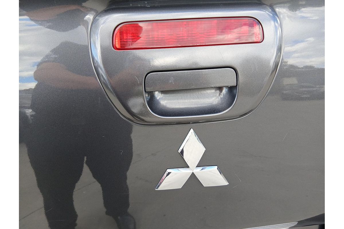 2015 Mitsubishi Triton GLX-R MN 4X4