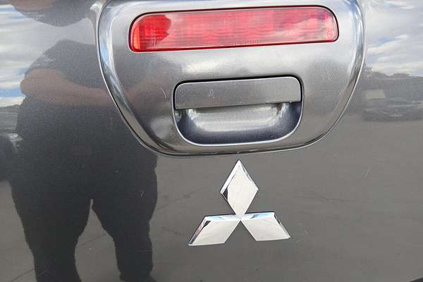 2015 Mitsubishi Triton GLX-R MN 4X4