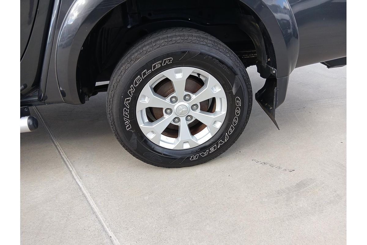 2015 Mitsubishi Triton GLX-R MN 4X4