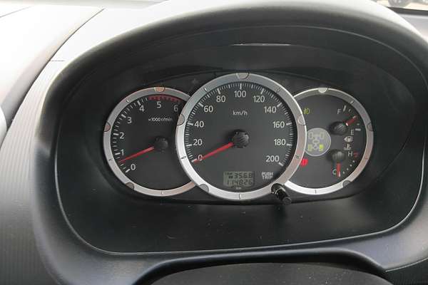 2015 Mitsubishi Triton GLX-R MN 4X4