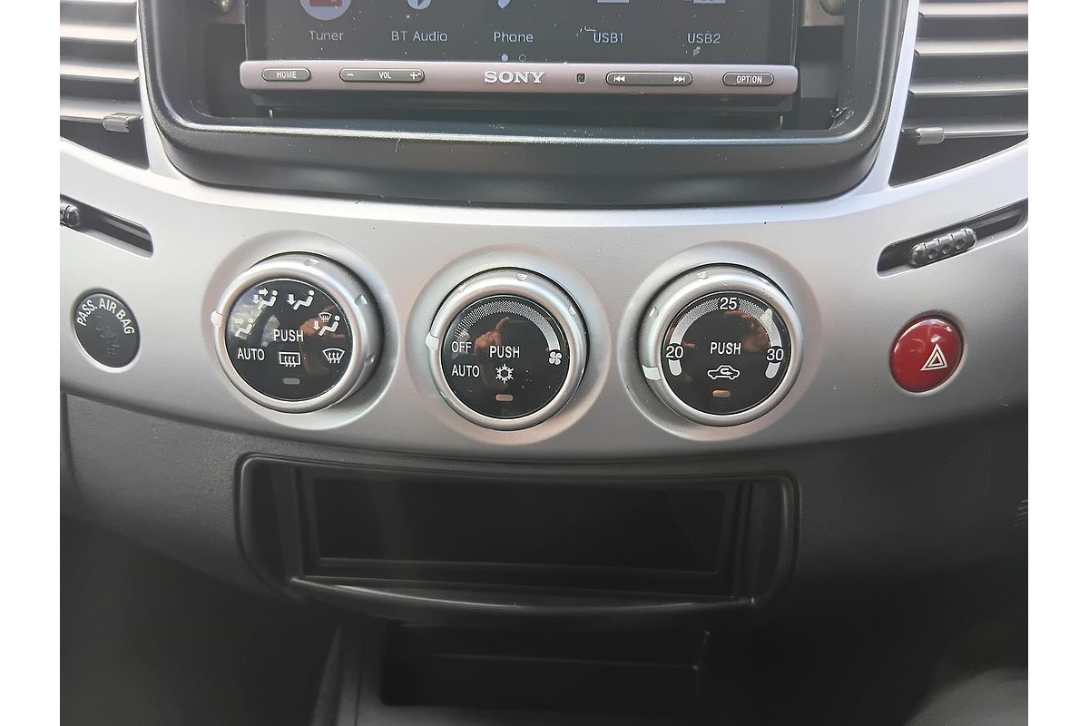 2015 Mitsubishi Triton GLX-R MN 4X4