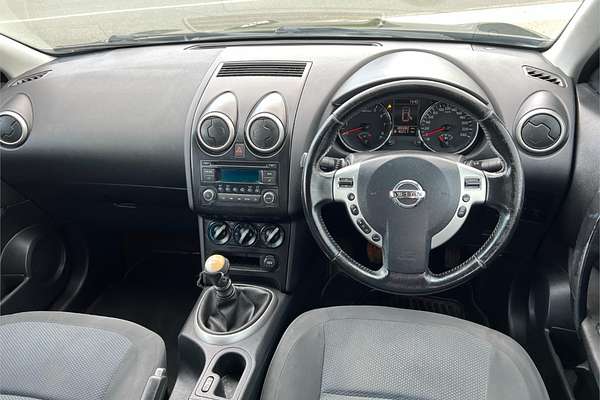 2013 Nissan Dualis ST J10W Series 3