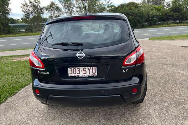 2013 Nissan Dualis ST J10W Series 3