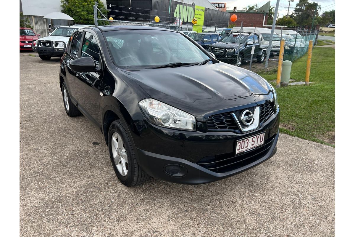 2013 Nissan Dualis ST J10W Series 3