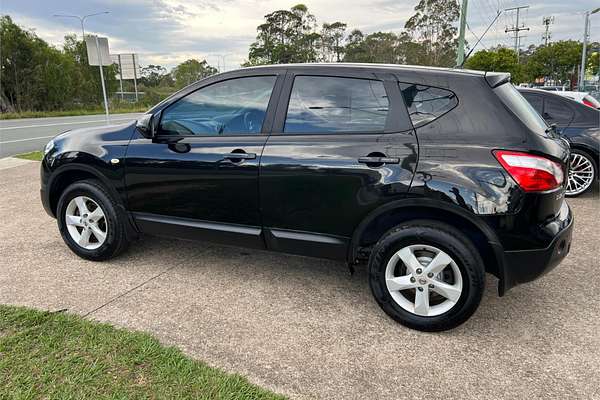 2013 Nissan Dualis ST J10W Series 3