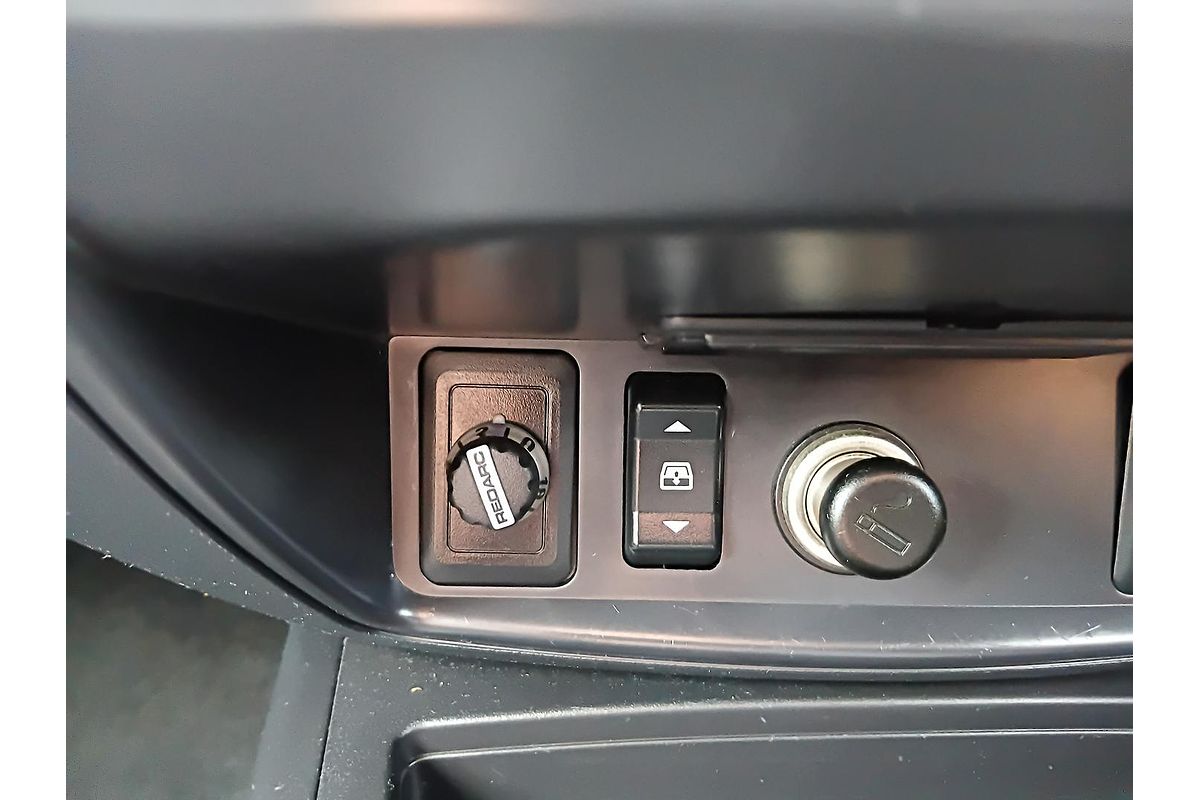 2015 Mitsubishi Triton GLX-R MN 4X4