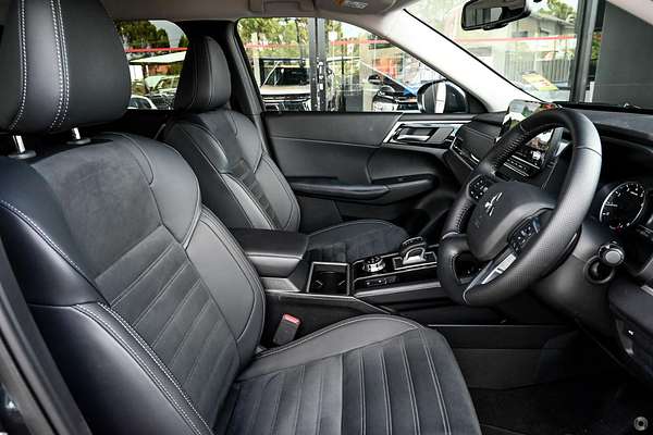 2025 Mitsubishi Outlander Aspire ZM