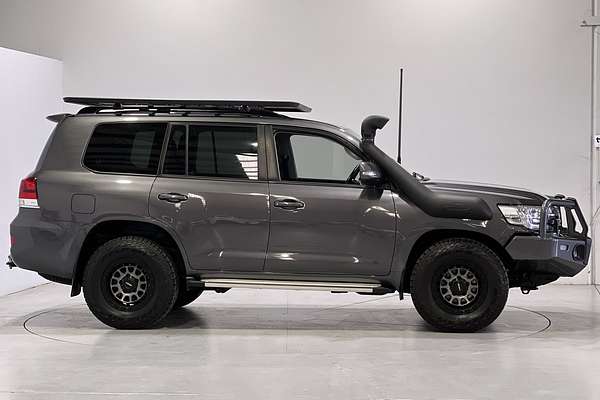 2021 Toyota Landcruiser GXL VDJ200R