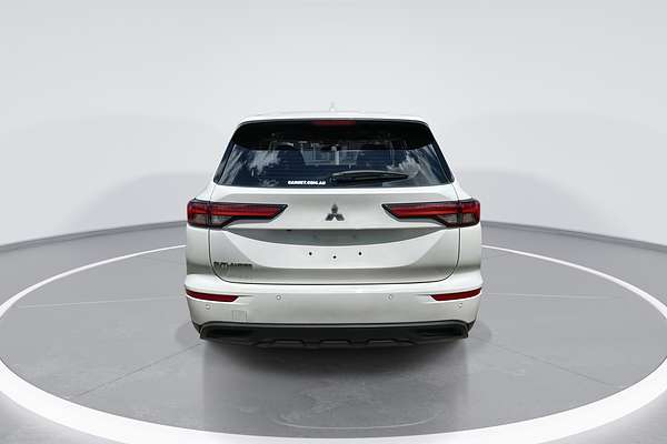 2023 Mitsubishi Outlander LS ZM