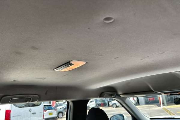 2023 Mitsubishi Outlander LS ZM