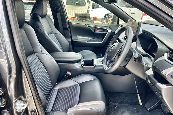 2024 Toyota RAV4 XSE AXAH52R