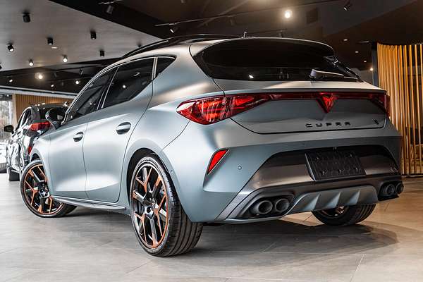2025 CUPRA Leon VZx KL