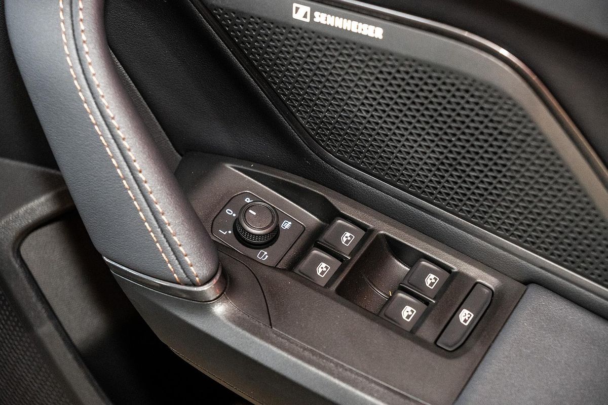 2025 CUPRA Leon VZx KL